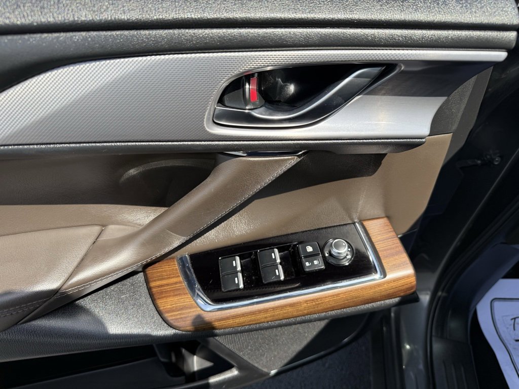 Used 2023 MAZDA CX-9 Signature image 10