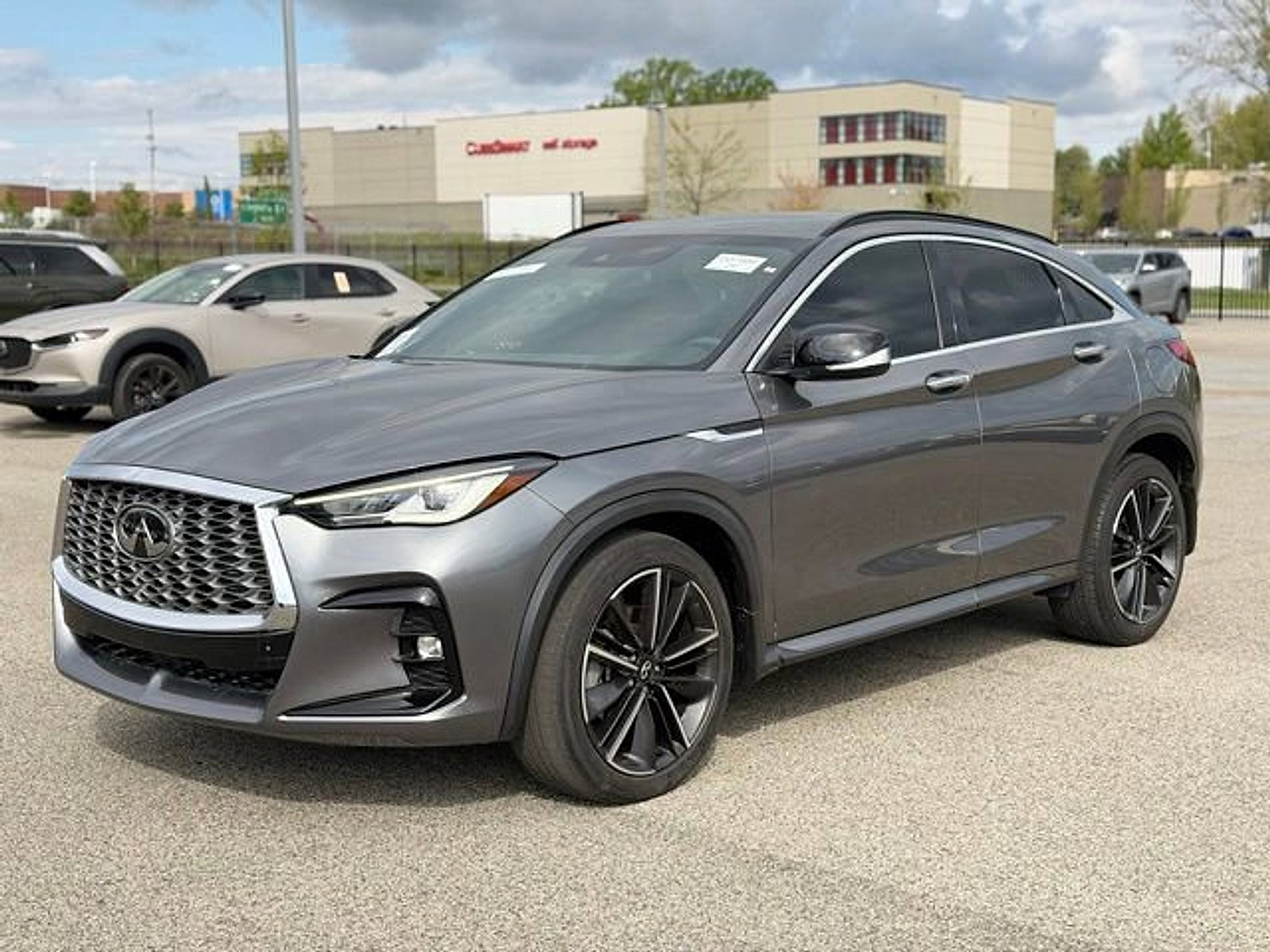 Certified 2023 INFINITI QX55 Luxe w/ Cargo Package image 3