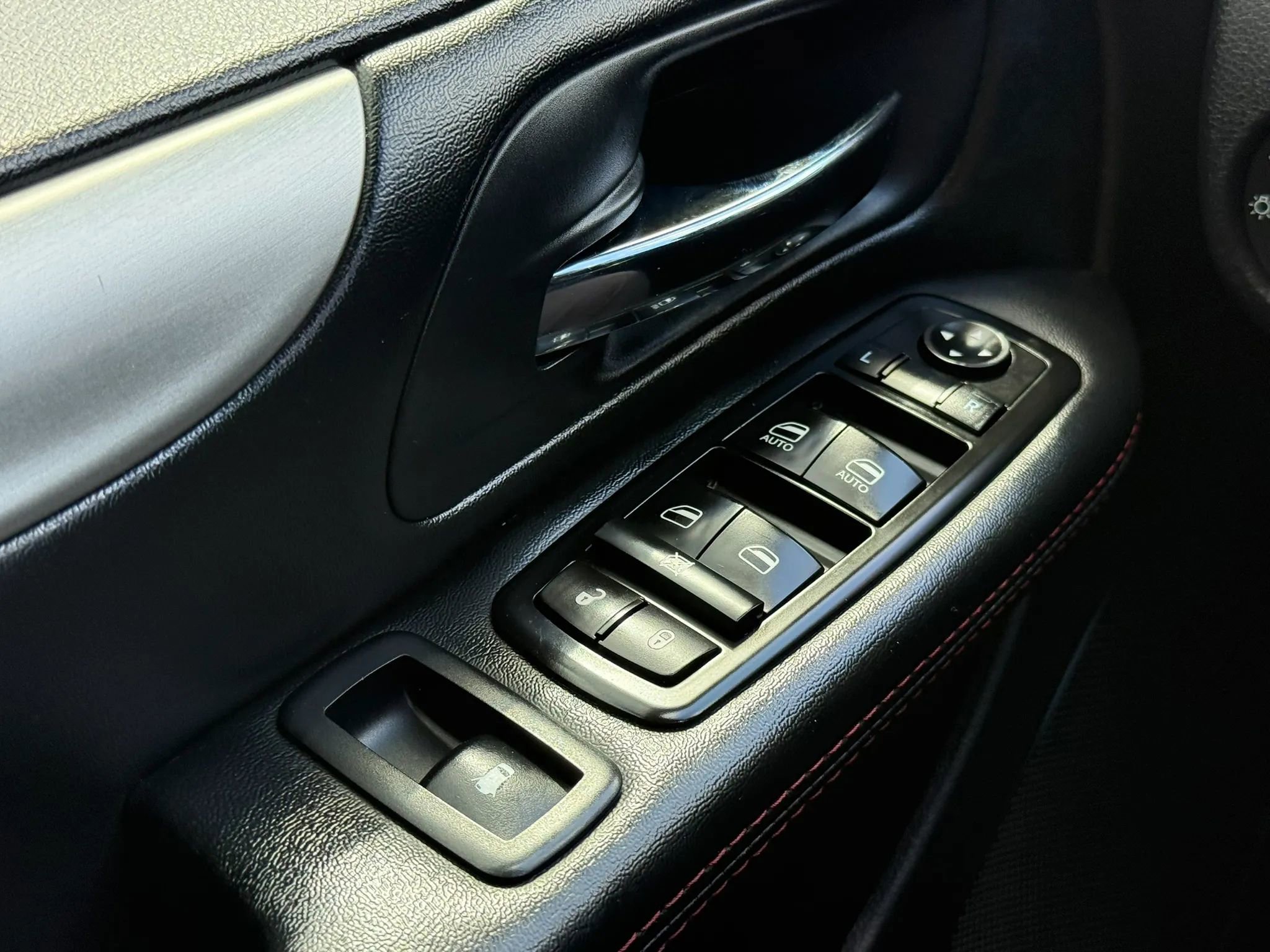 Used 2019 Dodge Grand Caravan GT FWD image 34