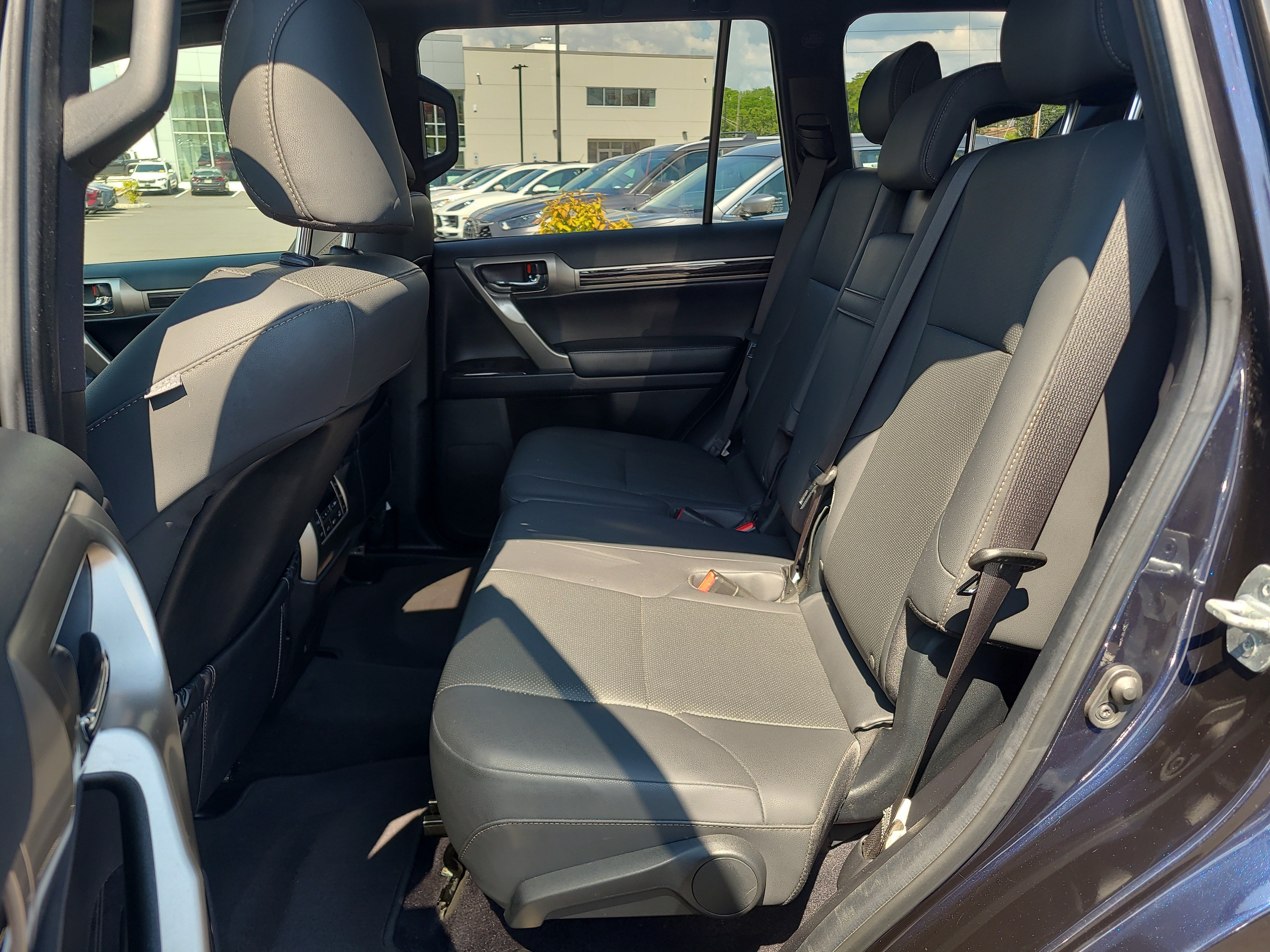 Used 2020 Lexus GX 460 Premium w/ Premium Package AWD/4WD image 29