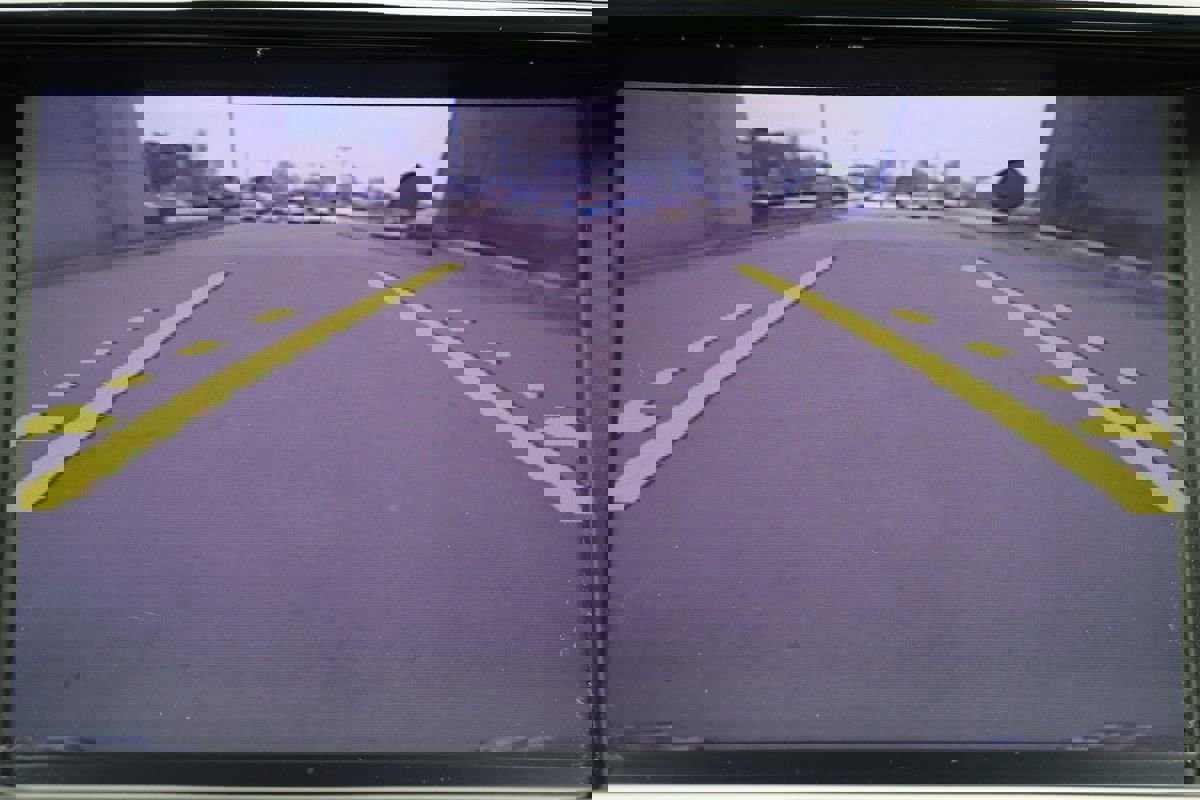 Used 2014 Jaguar XJ image 19