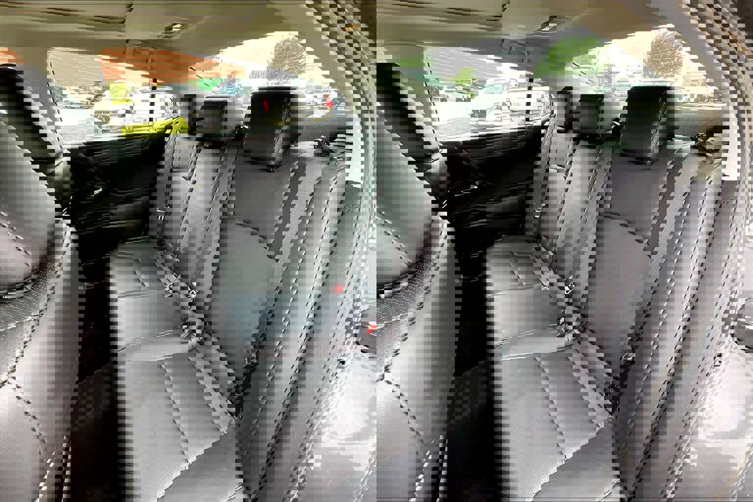 Used 2025 Lexus ES 350 w/ Premium Package image 21