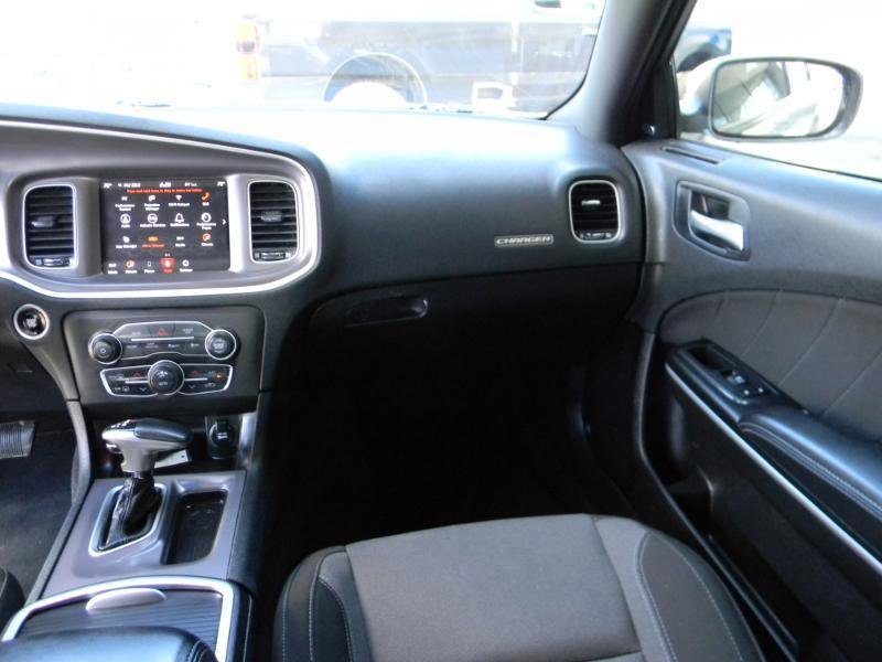 Used 2022 Dodge Charger SXT image 18