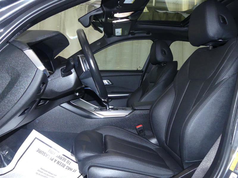 Used 2021 BMW 330e xDrive w/ Convenience Package image 22