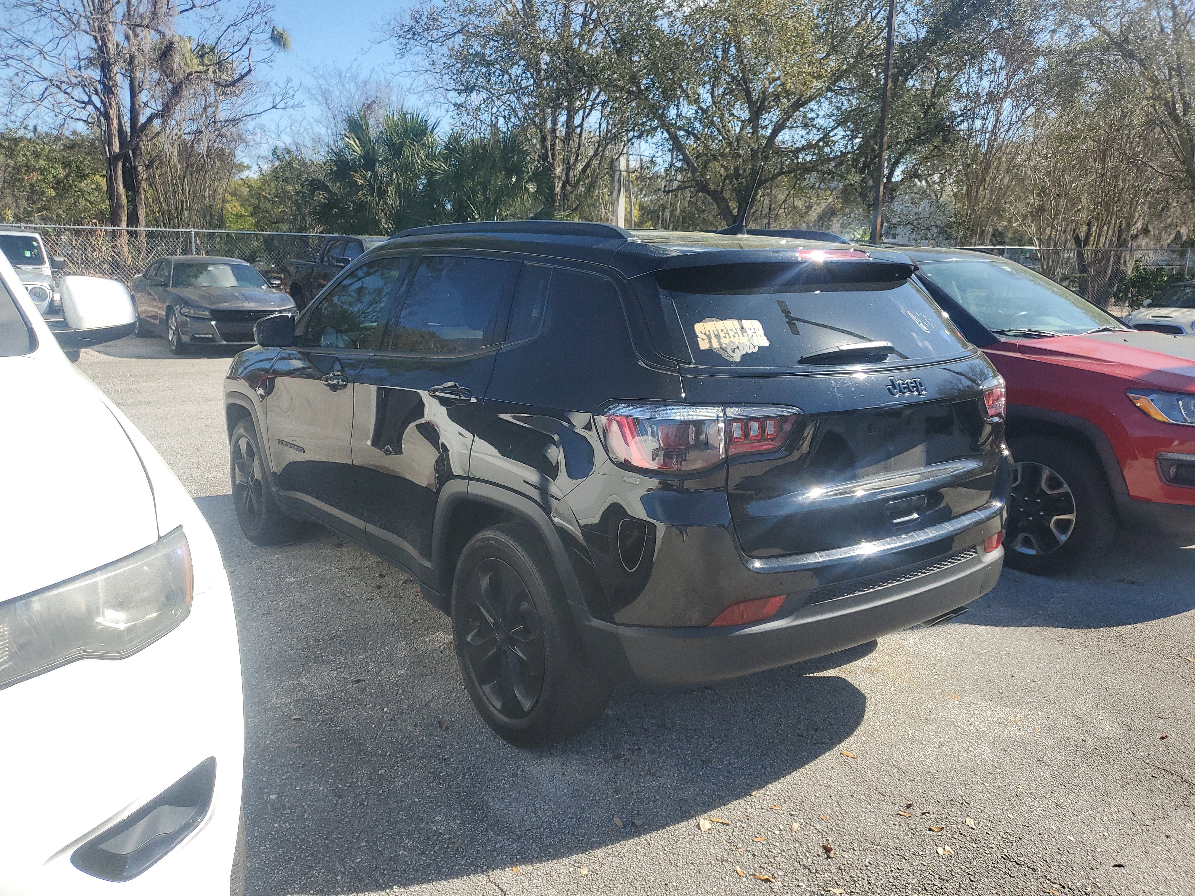 Used 2021 Jeep Compass Latitude image 4