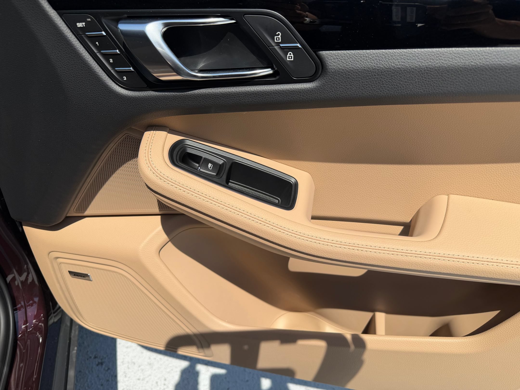 Used 2026 Porsche Macan AWD/4WD image 17