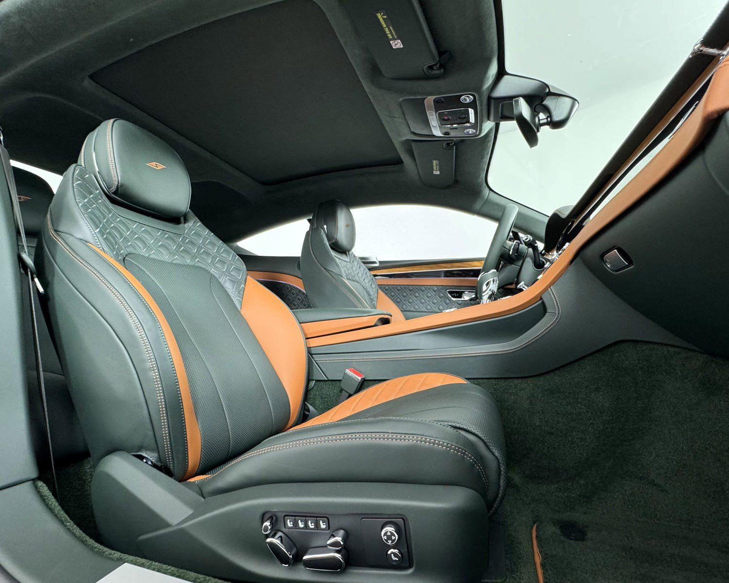 Used 2024 Bentley Continental GT S image 34