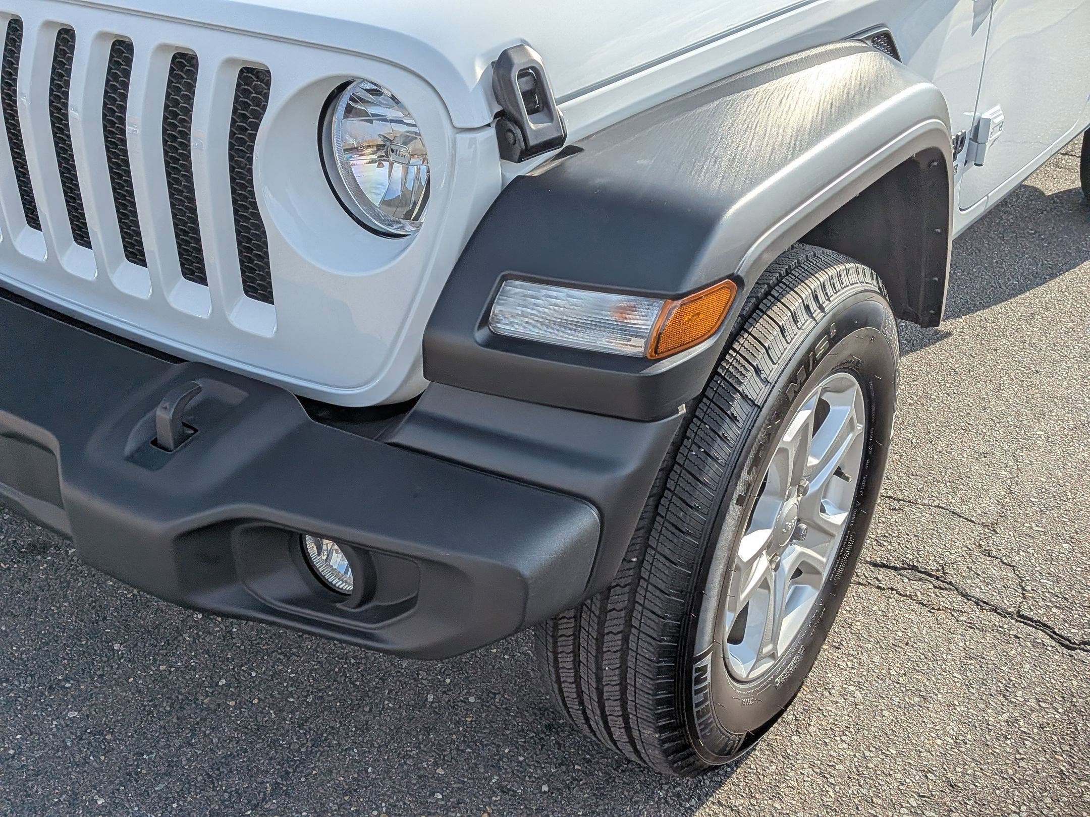 Used 2022 Jeep Wrangler Unlimited Sport image 9