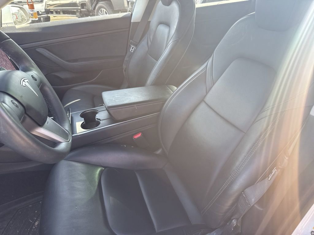 Used 2020 Tesla Model 3 Standard Range Plus image 8