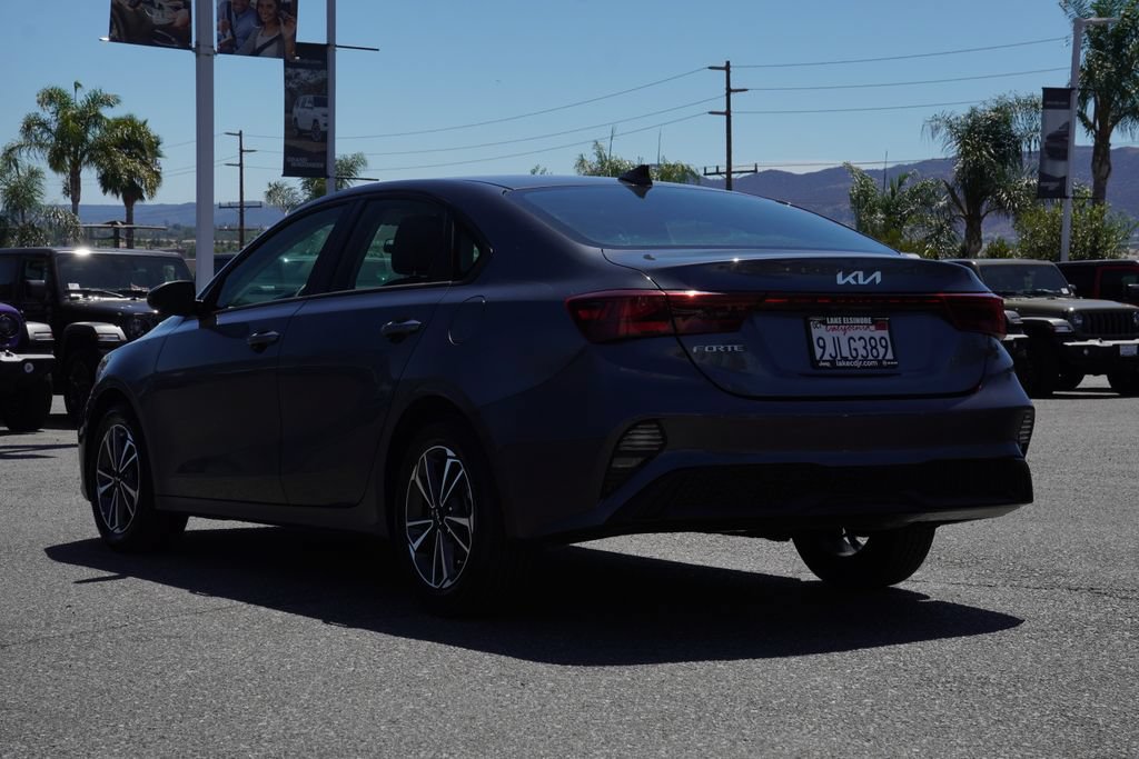 Used 2024 Kia Forte LXS w/ LXS Technology Package FWD image 6