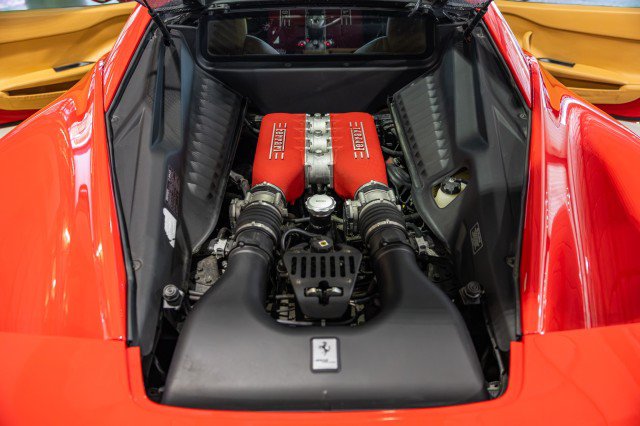 Used 2010 Ferrari 458 Italia Coupe RWD image 31