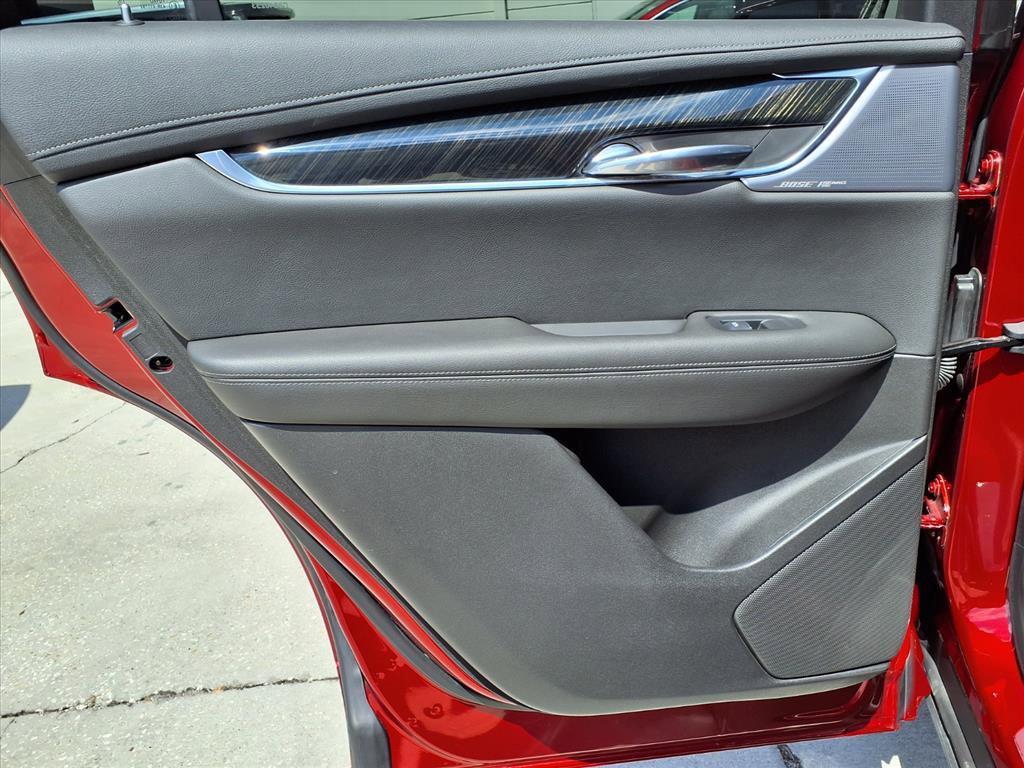 Certified 2021 Cadillac XT6 Premium Luxury FWD image 14