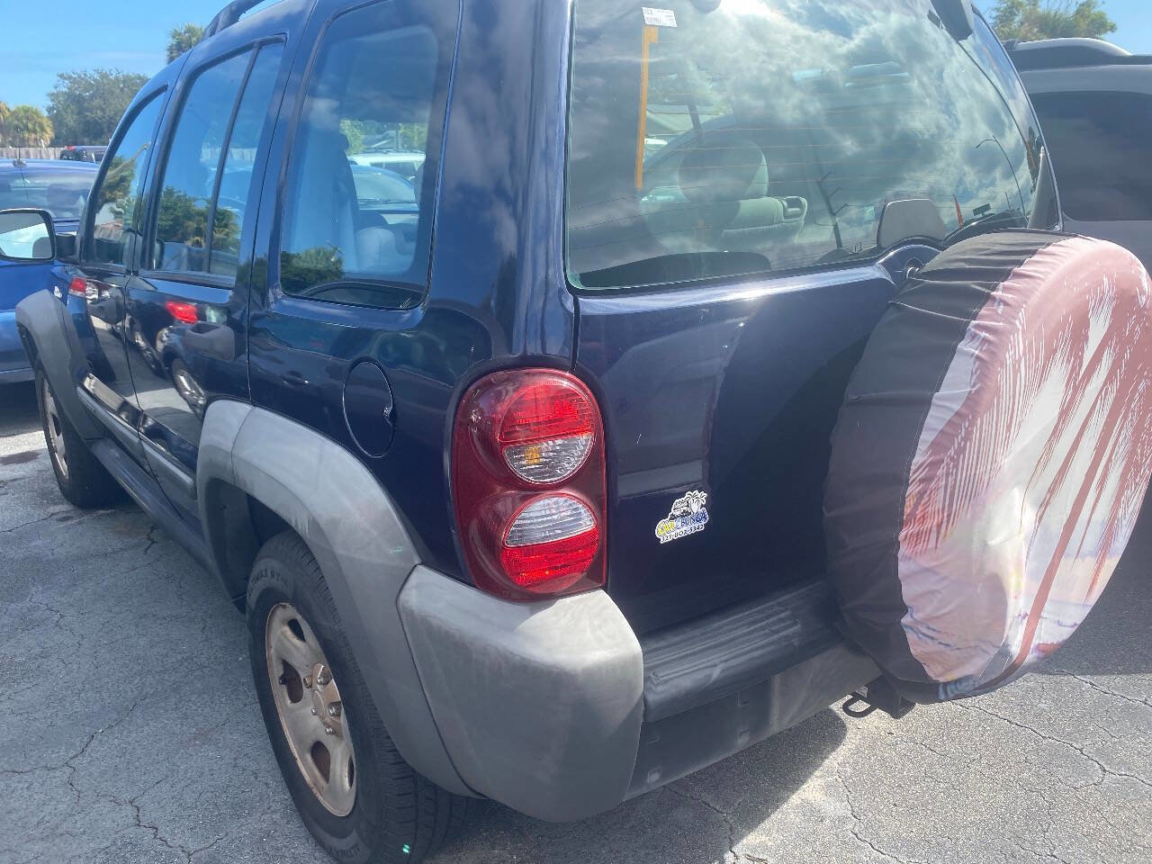 Used 2007 Jeep Liberty Sport RWD image 2