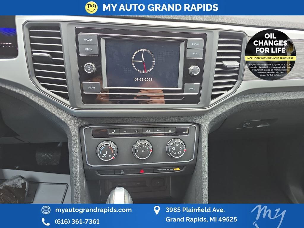 Used 2023 Volkswagen Atlas Cross Sport SE image 20