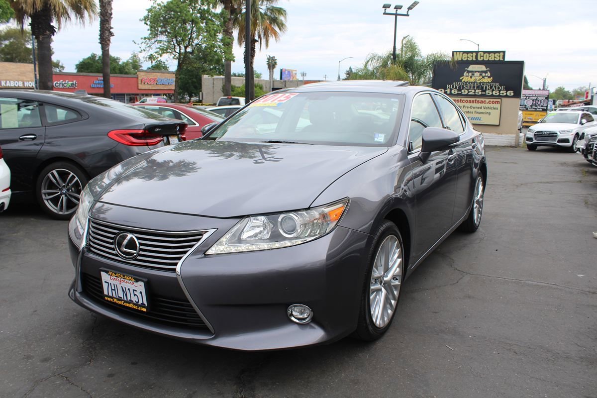 Used 2015 Lexus ES 350 w/ Luxury Package image 4
