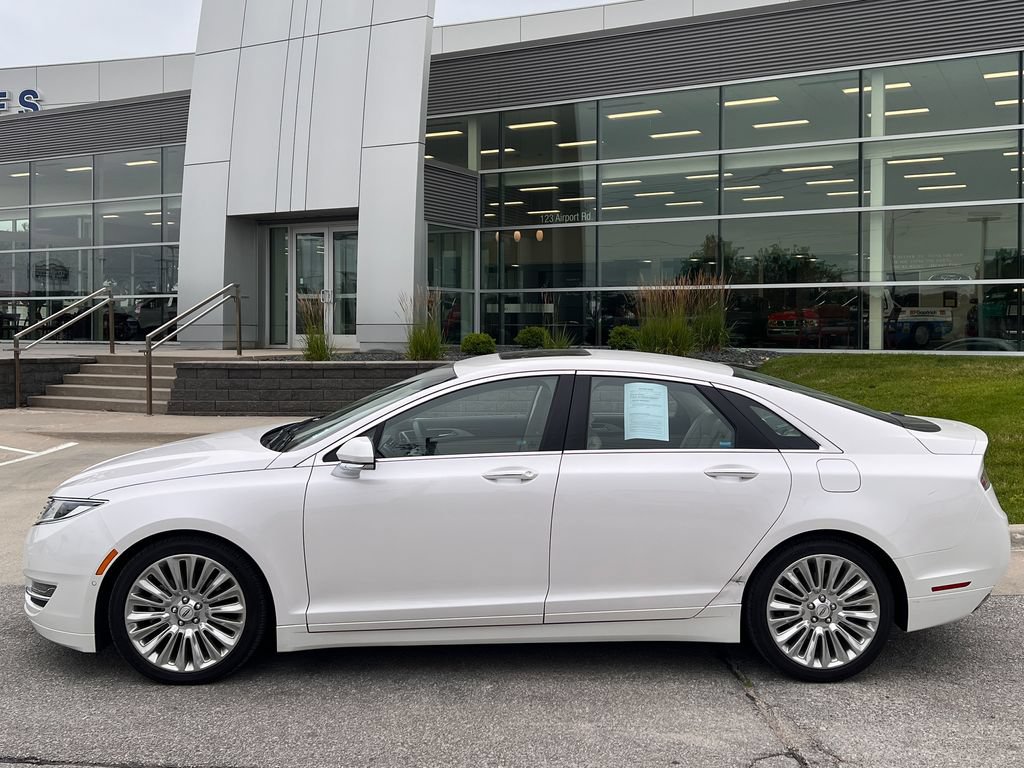Used 2016 Lincoln MKZ AWD w/ Equipment Group 300A Reserve image 3