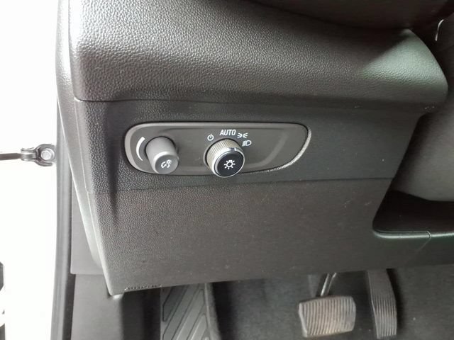Used 2023 Buick Envision Essence FWD image 28