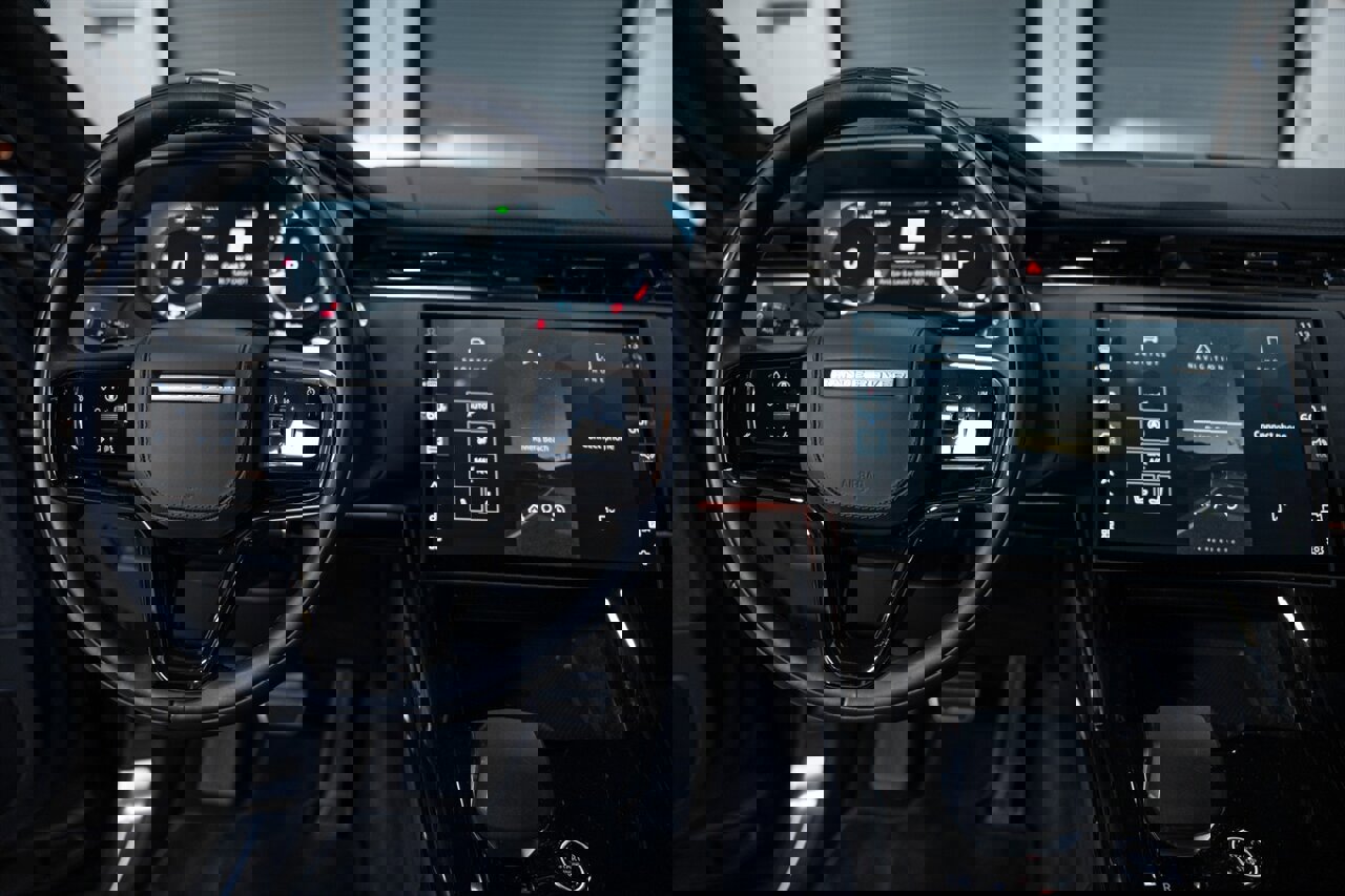 Used 2025 Land Rover Range Rover Sport Dynamic SE image 23