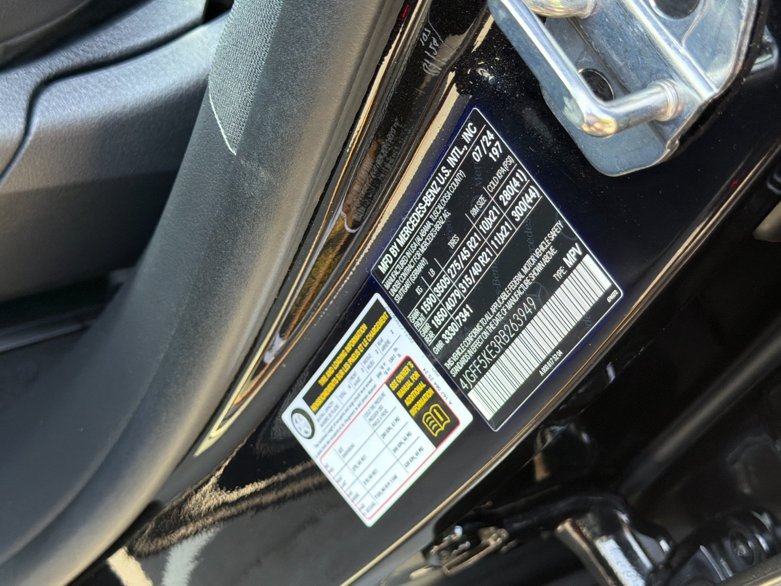 Certified 2024 Mercedes-Benz GLS 450 4MATIC image 29