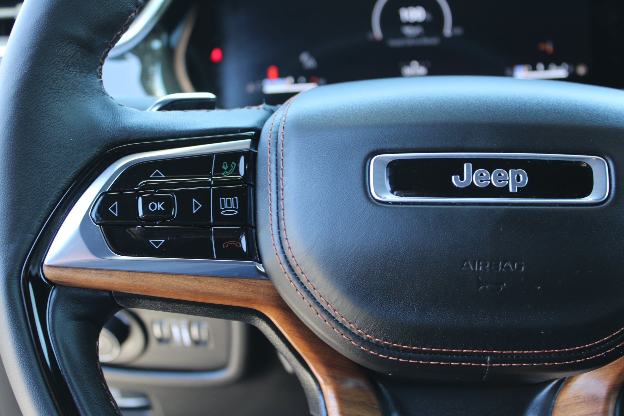 New 2025 Jeep Grand Cherokee Summit AWD/4WD image 24