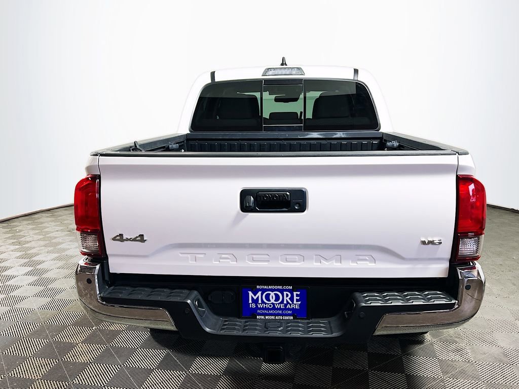 Certified 2021 Toyota Tacoma SR5 AWD/4WD image 7