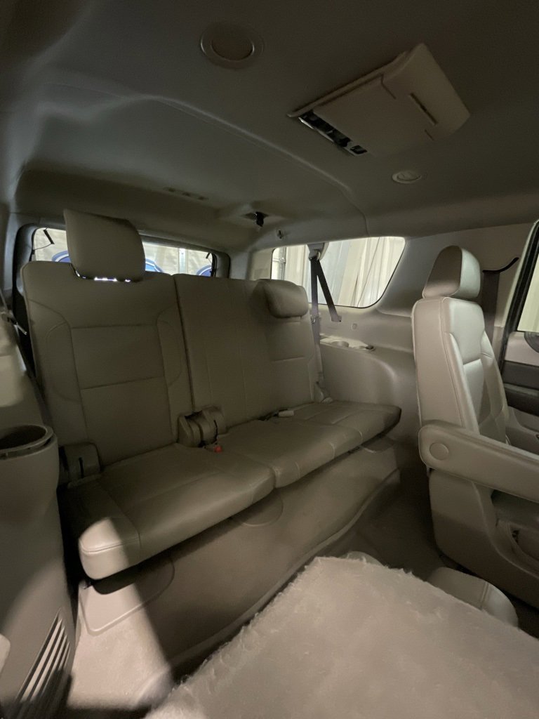 Used 2020 Chevrolet Suburban Premier image 13
