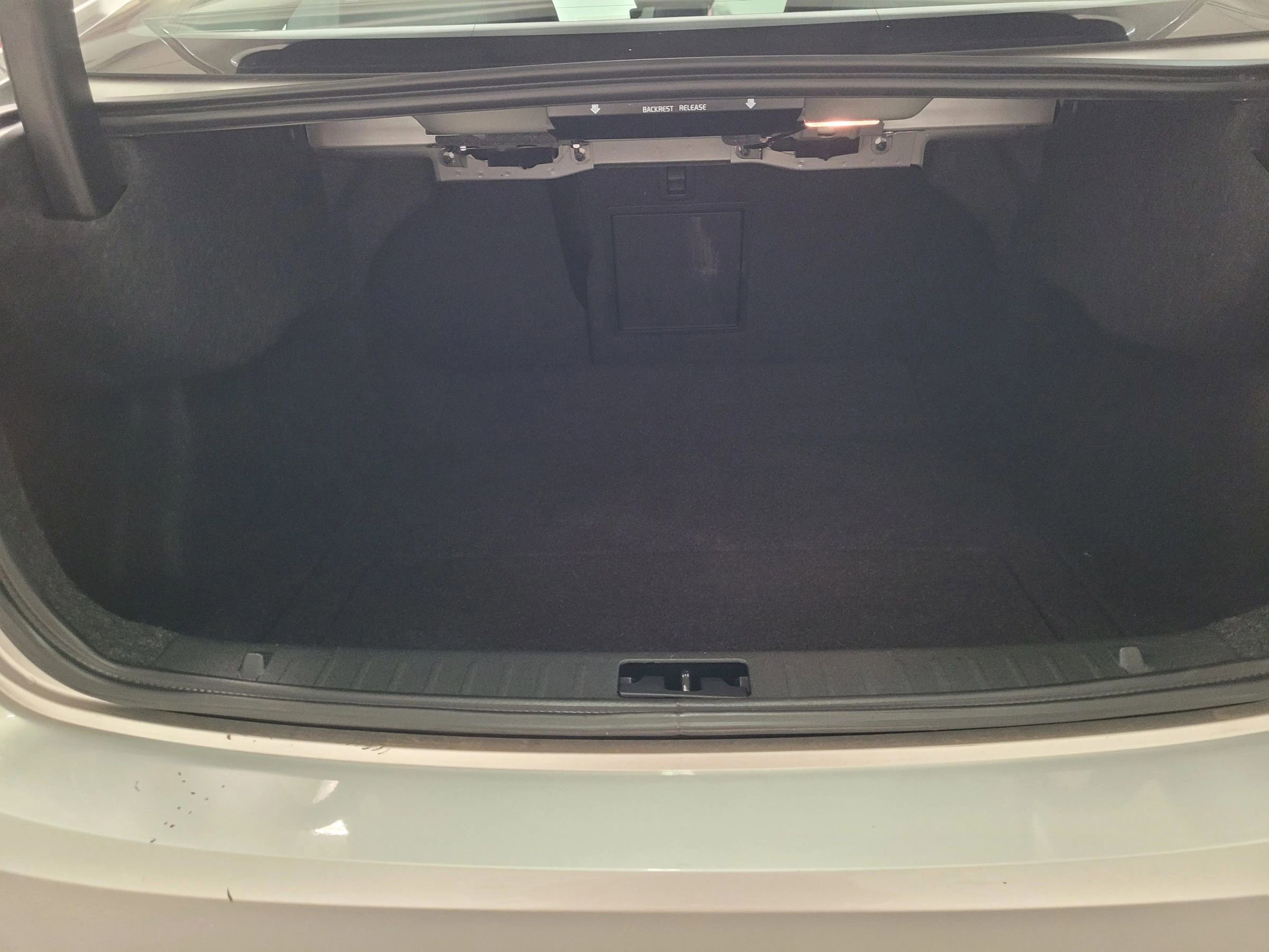 Used 2016 Volvo S60 T5 Inscription Platinum image 38