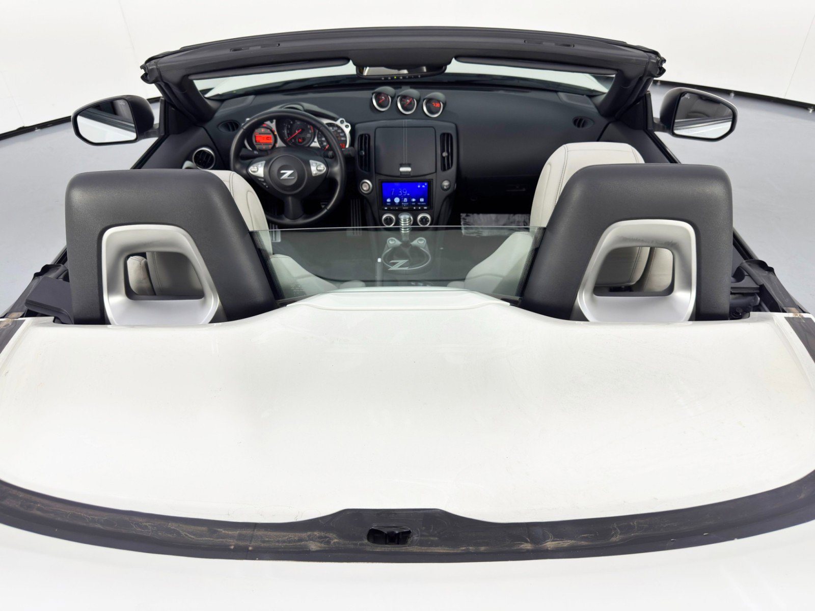 Used 2014 Nissan 370Z Touring w/ Sport Package image 35