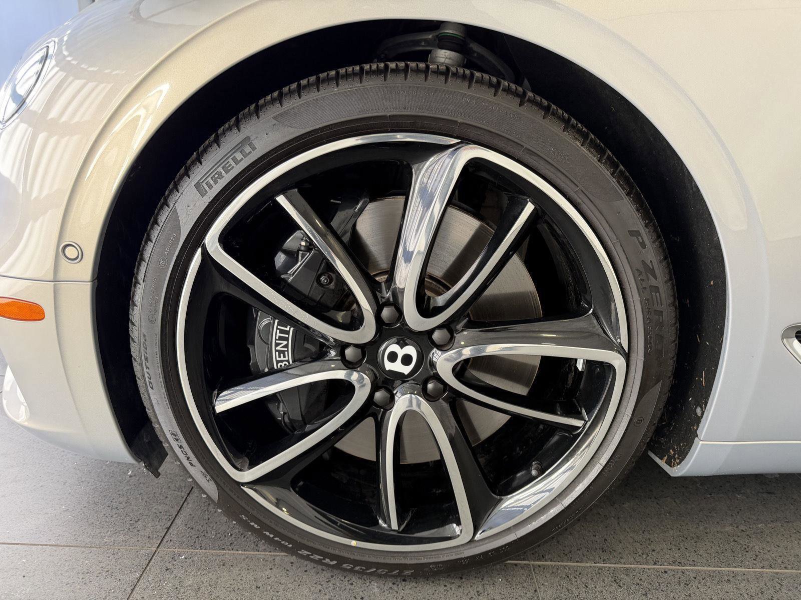 Used 2023 Bentley Continental GT Azure image 10