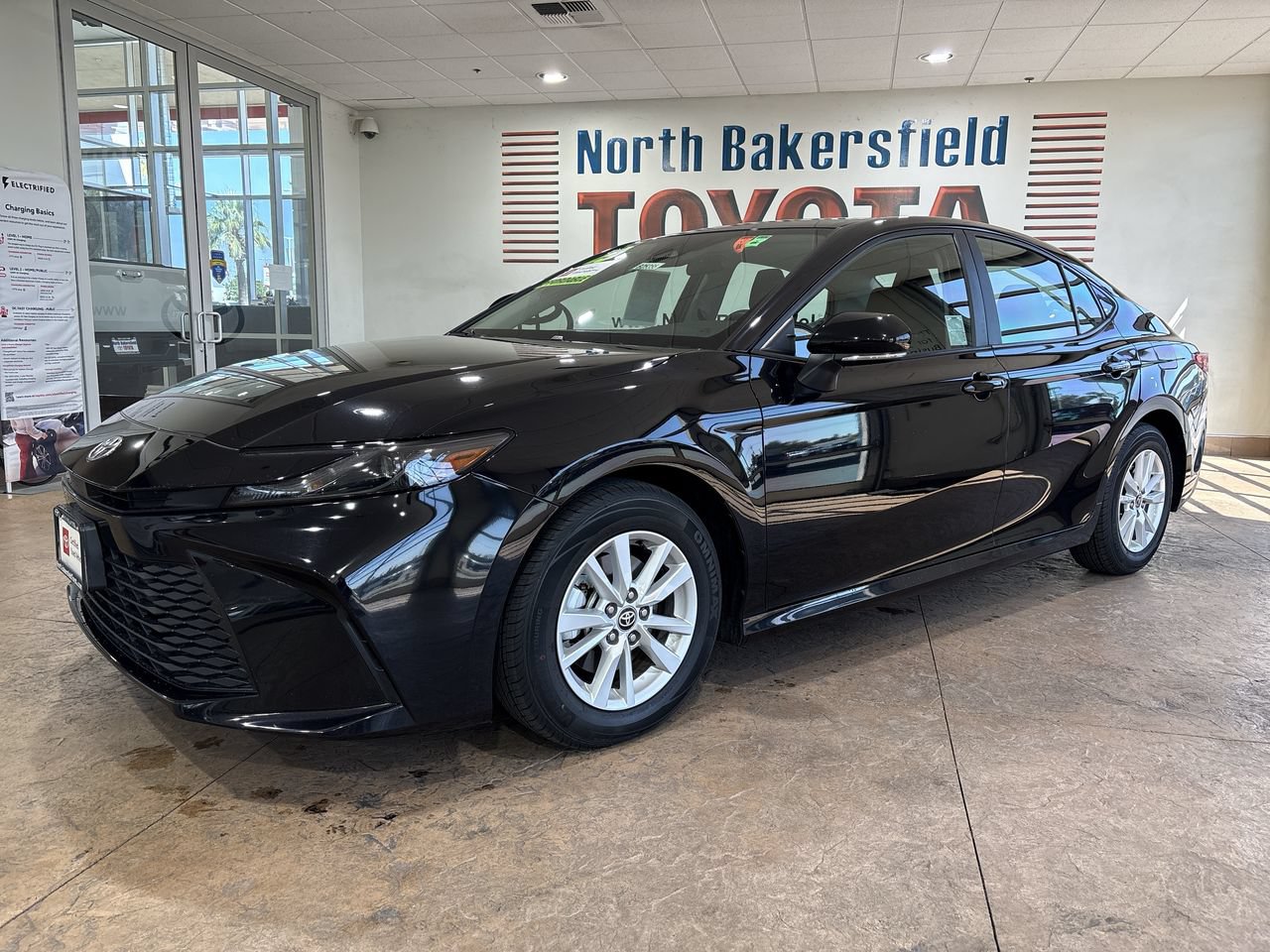 Used 2025 Toyota Camry LE