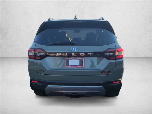 New 2026 Honda Pilot TrailSport image 8