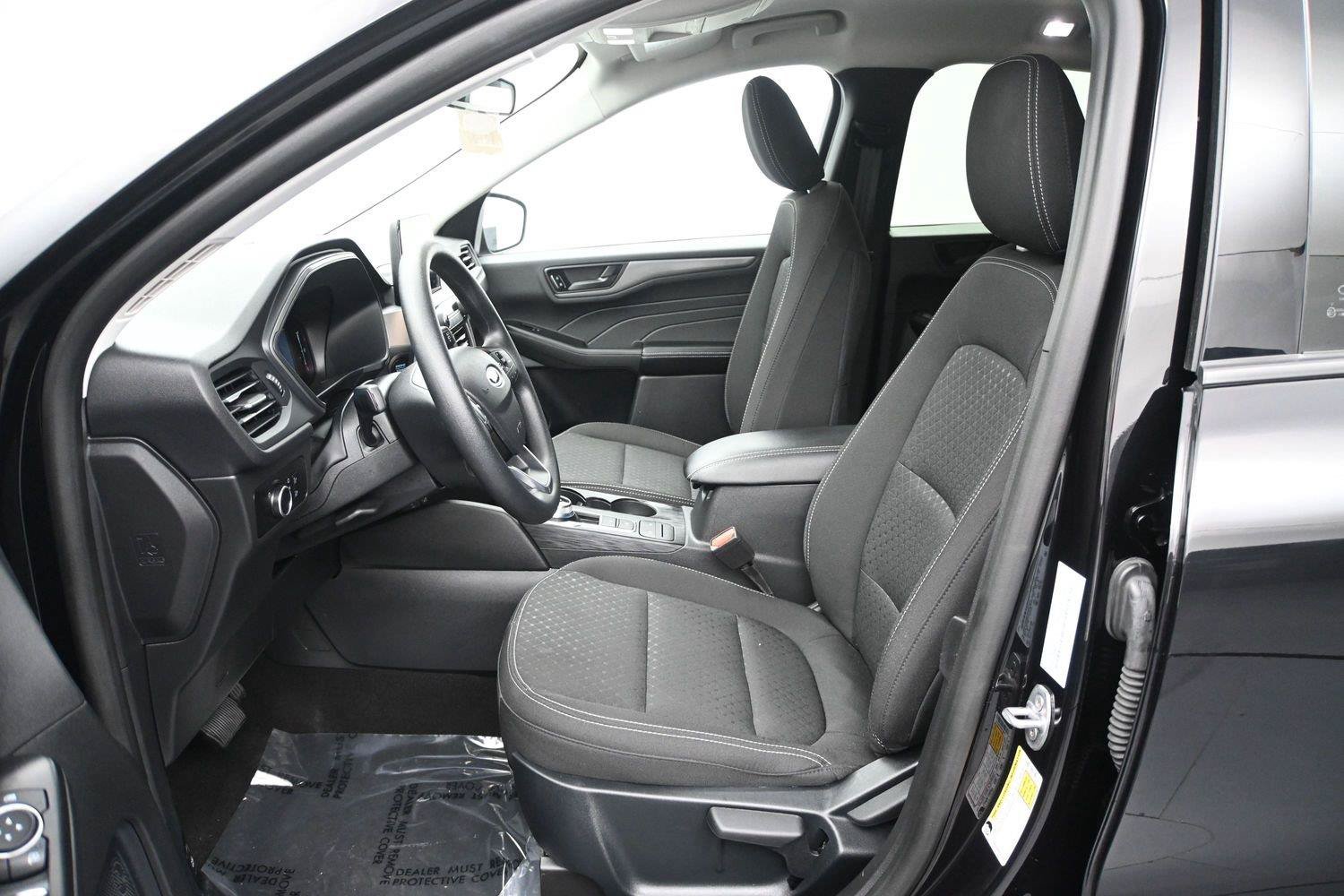 Used 2025 Ford Escape Active FWD image 7