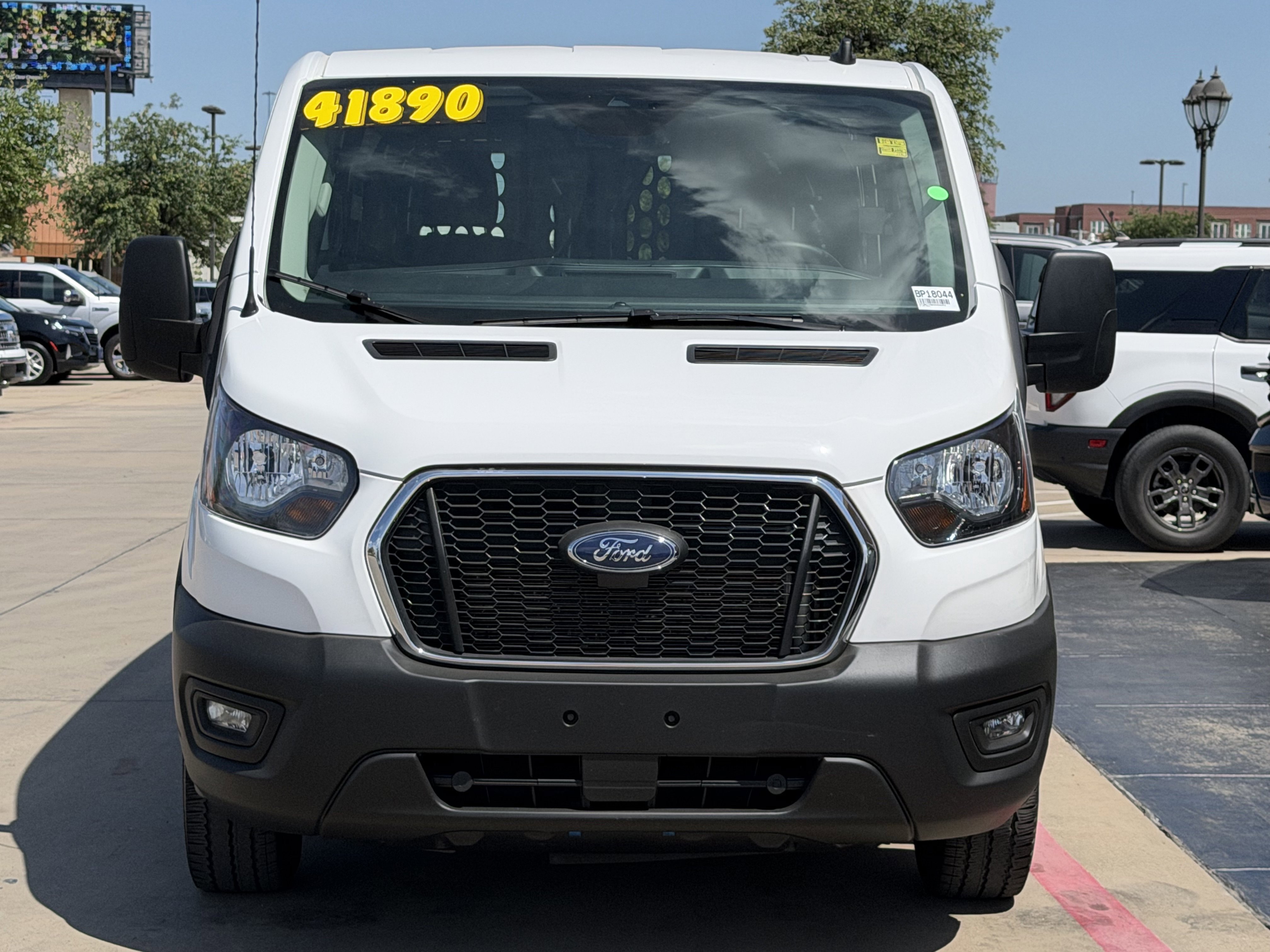 Used 2025 Ford Transit 250 Low Roof w/ Exterior Upgrade Package RWD image 8