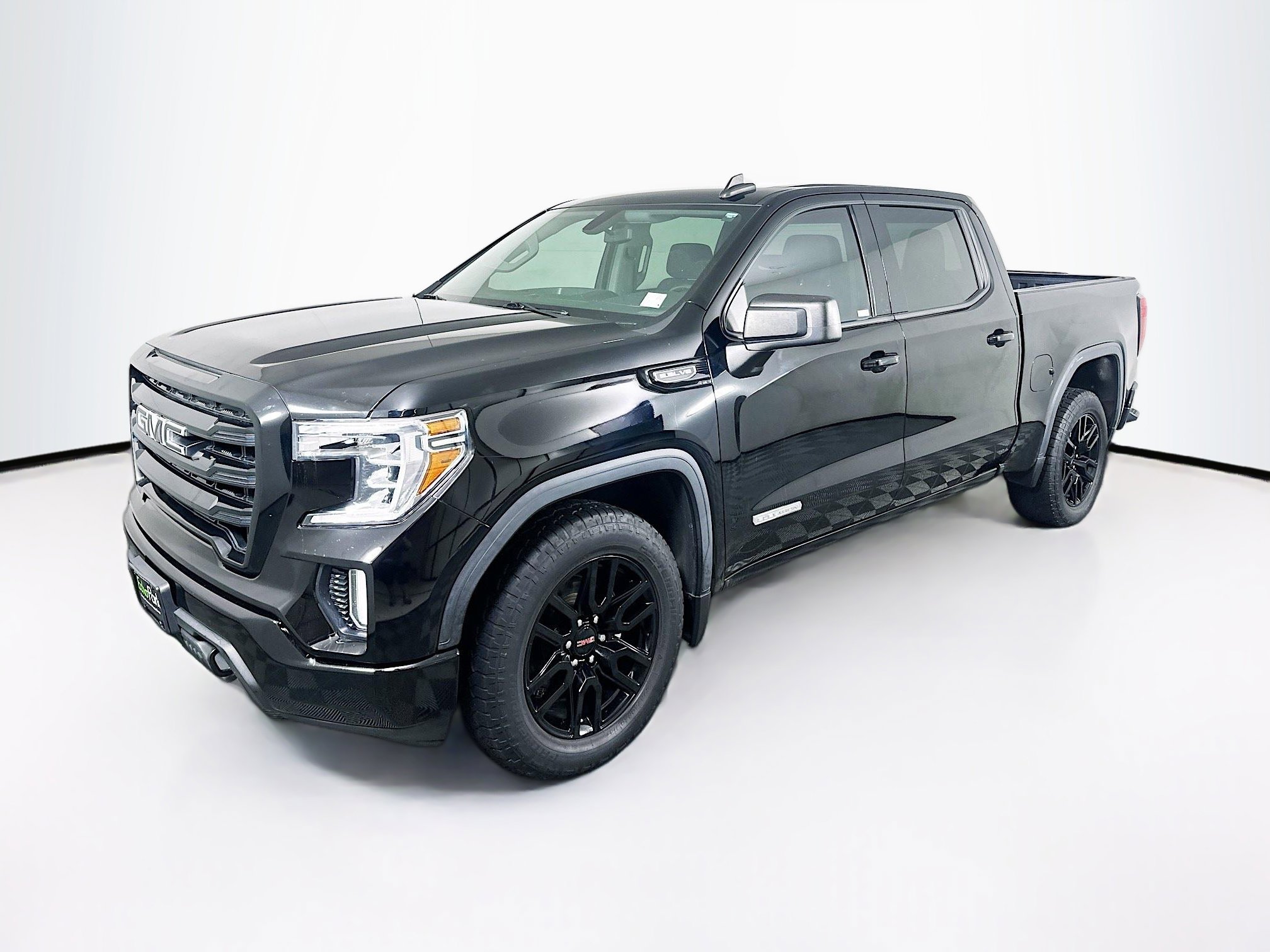 Used 2020 GMC Sierra 1500 Elevation w/ Elevation Value Package RWD image 3