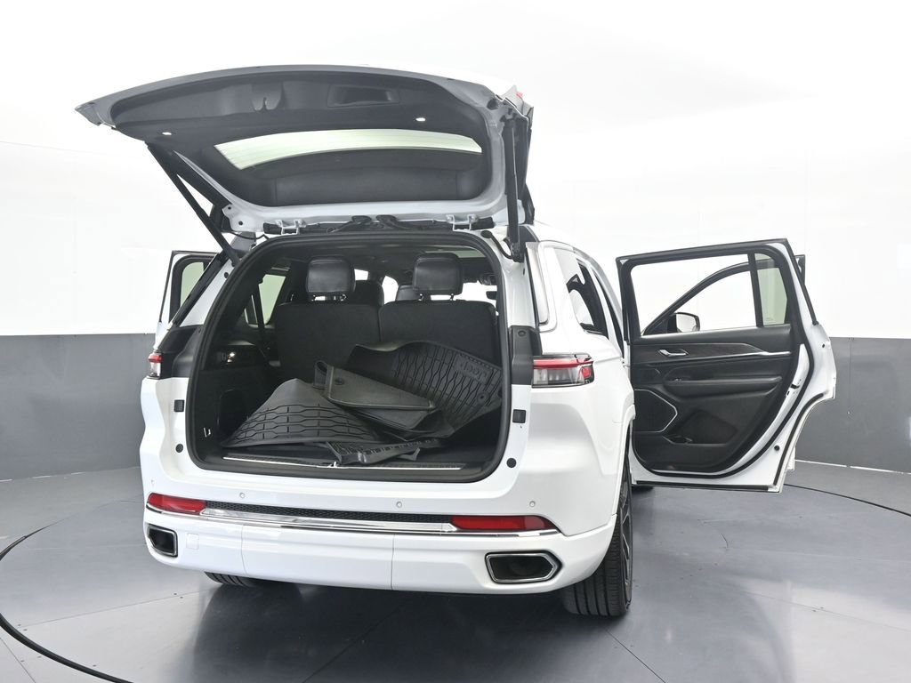 Used 2023 Jeep Grand Cherokee L Overland image 89