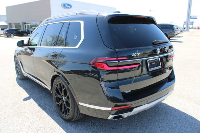 Used 2023 BMW X7 xDrive40i w/ Premium Package image 10