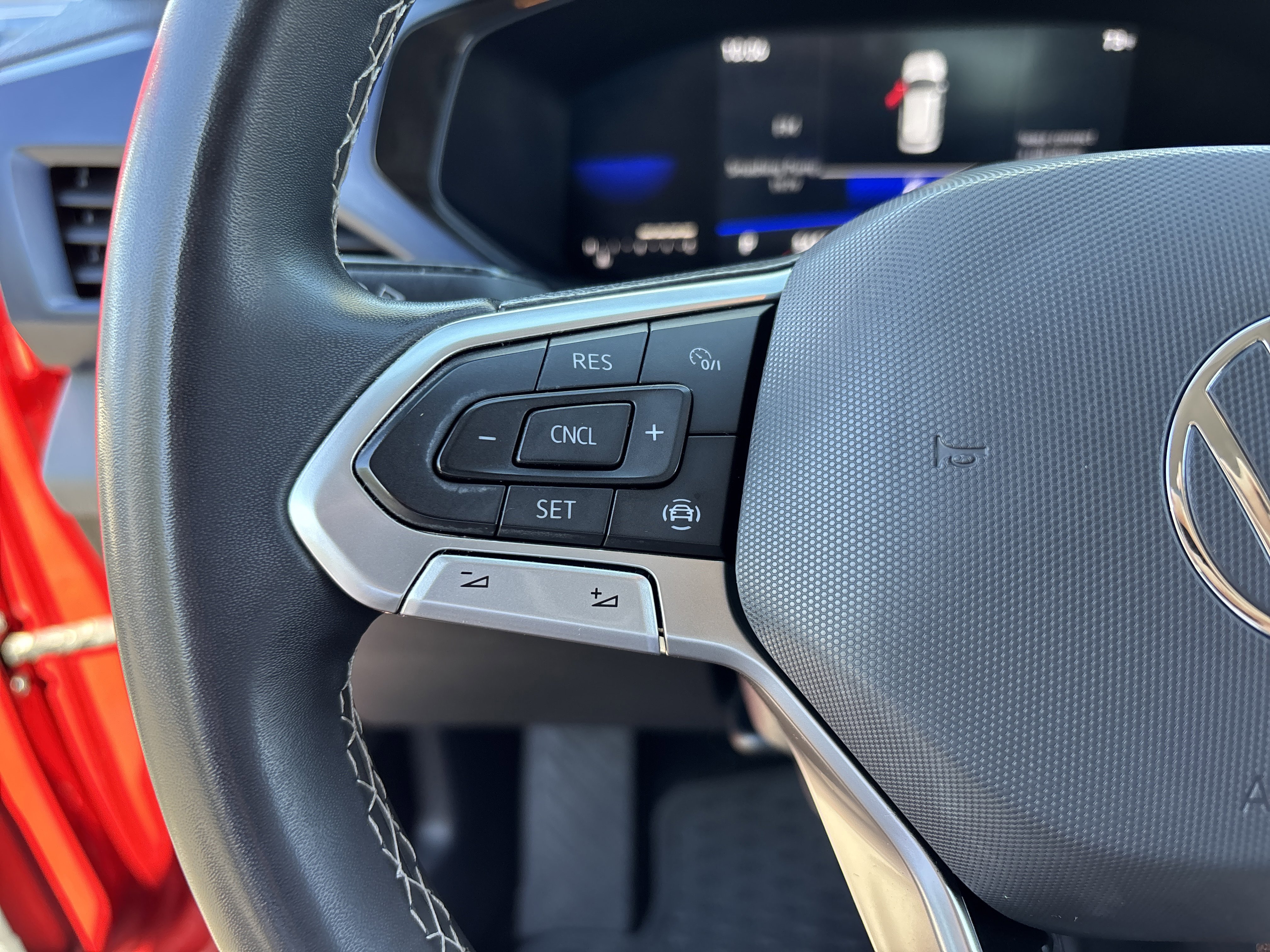 Used 2022 Volkswagen Taos SE FWD image 26