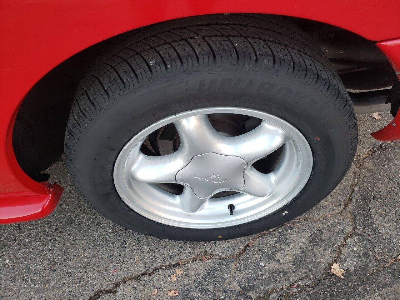 Used 1994 Ford Mustang GT RWD image 13