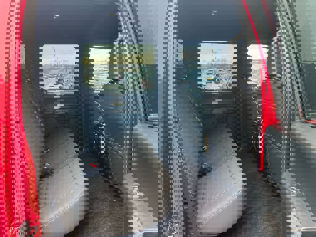 Used 2016 Ford F150 XLT w/ Equipment Group 302A Luxury image 21