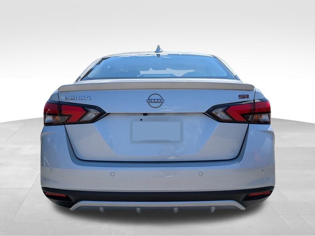 New 2025 Nissan Versa SR w/ Trunk Package FWD image 4