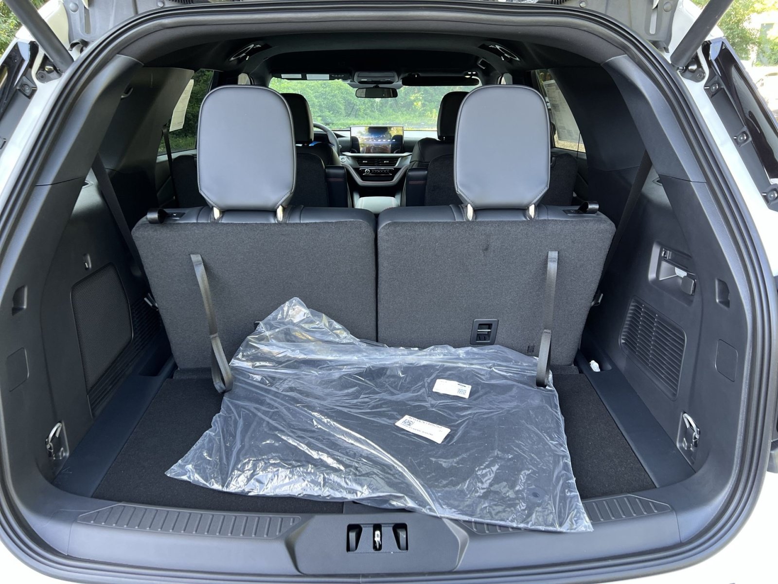New 2026 Ford Explorer ST-Line AWD/4WD image 26