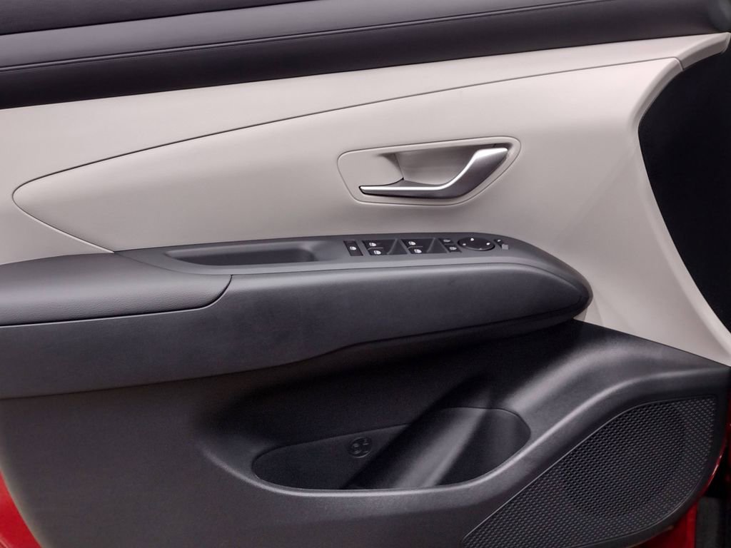 New 2026 Hyundai Tucson SE image 15