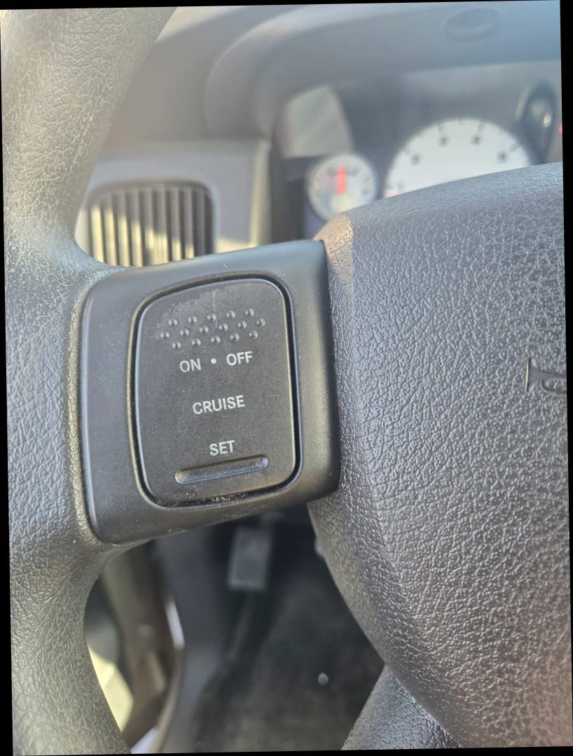 Used 2005 Dodge Ram 1500 Truck SLT image 23