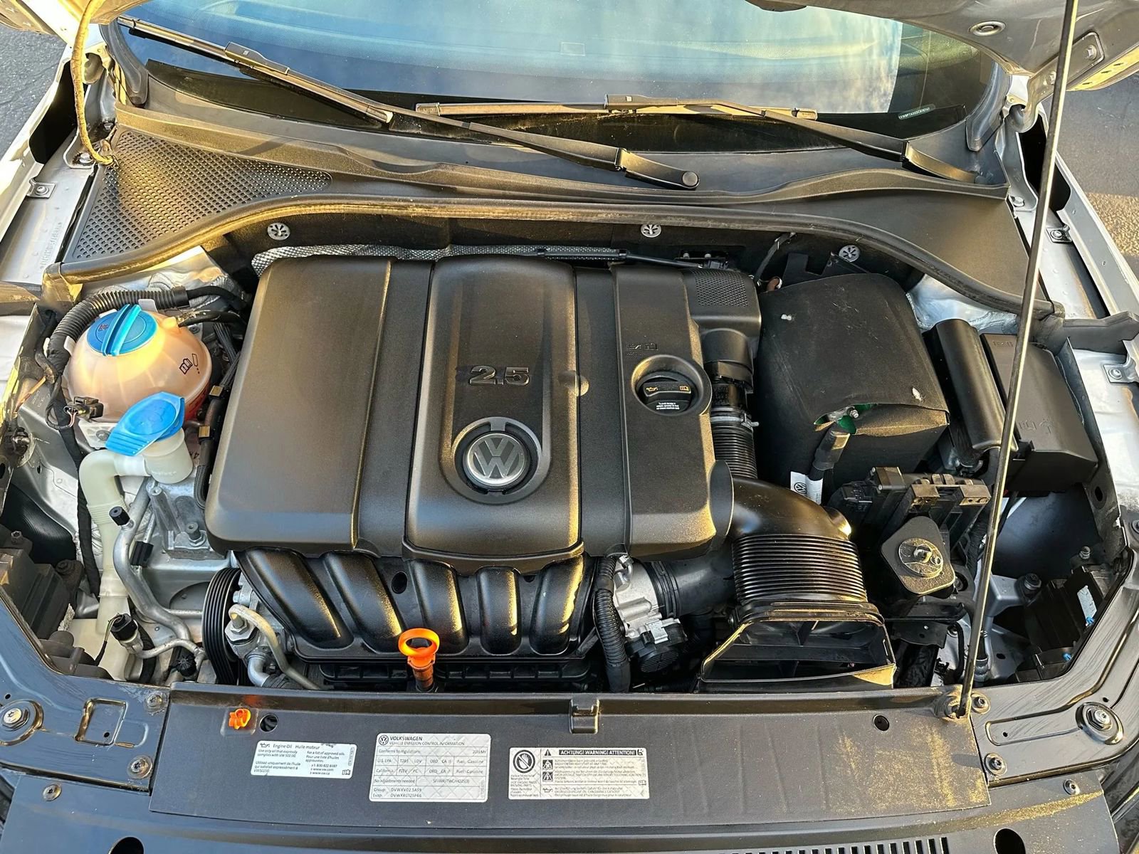 Used 2013 Volkswagen Passat 2.5 SE image 55