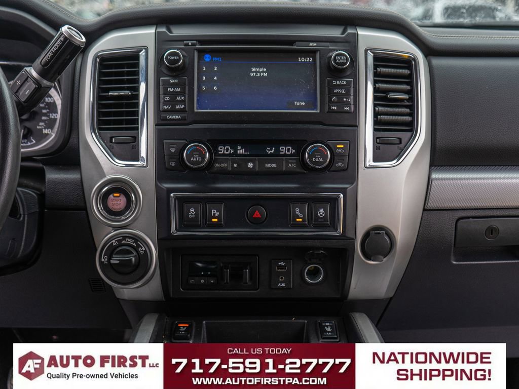Used 2016 Nissan Titan PRO-4X w/ Pro-4x Convenience Package image 18