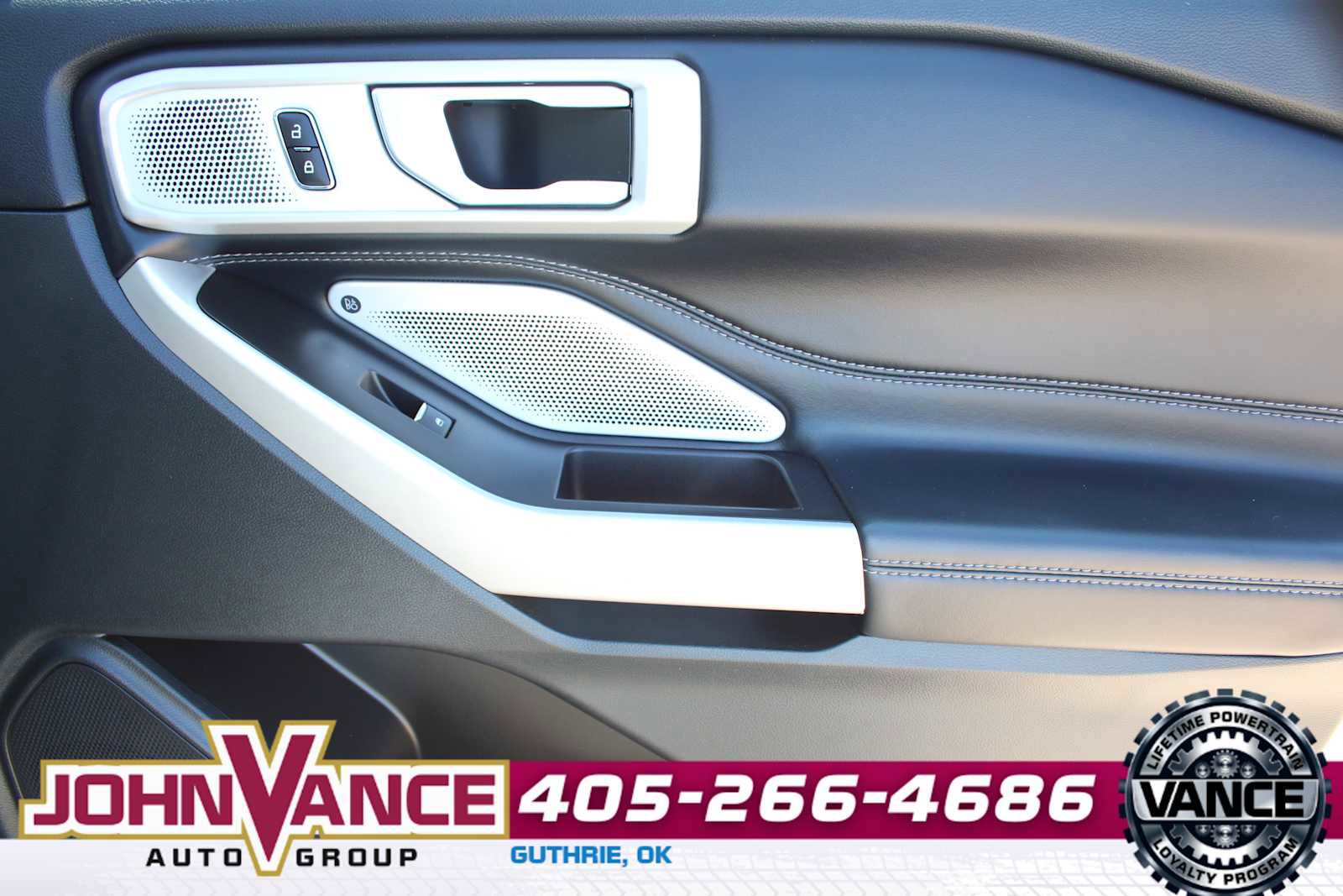 Used 2023 Ford Explorer Limited w/ Limited Technology Package image 15