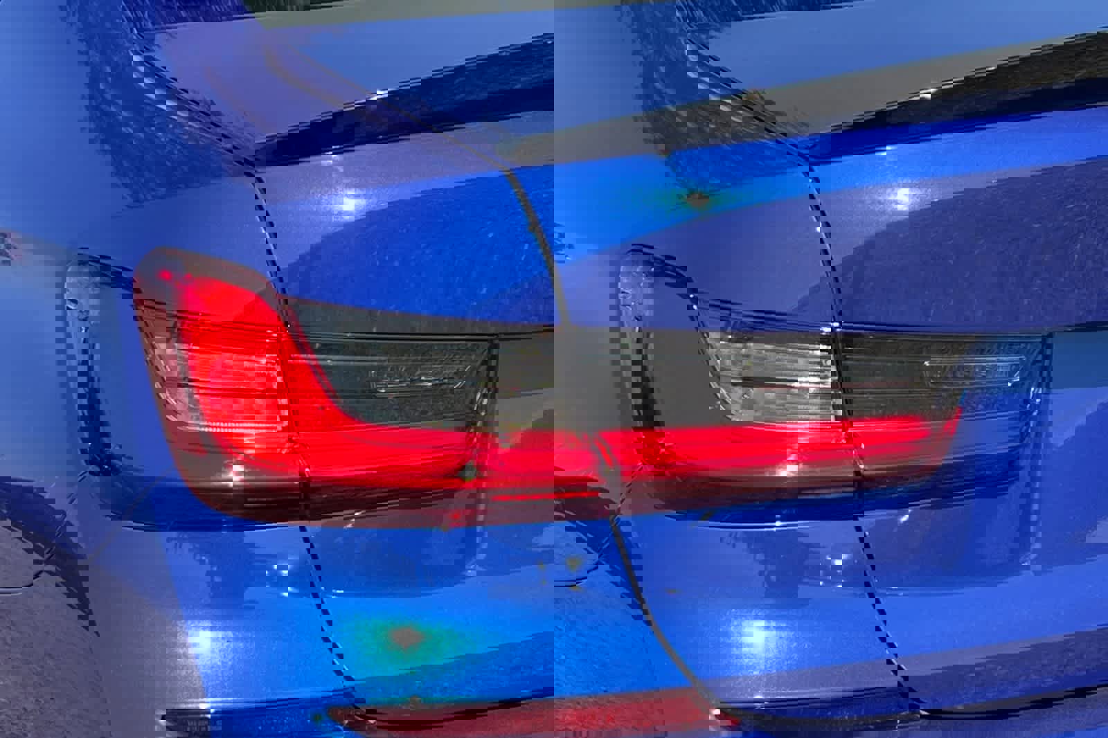 Used 2021 BMW 330i Sedan w/ M Sport Package image 13