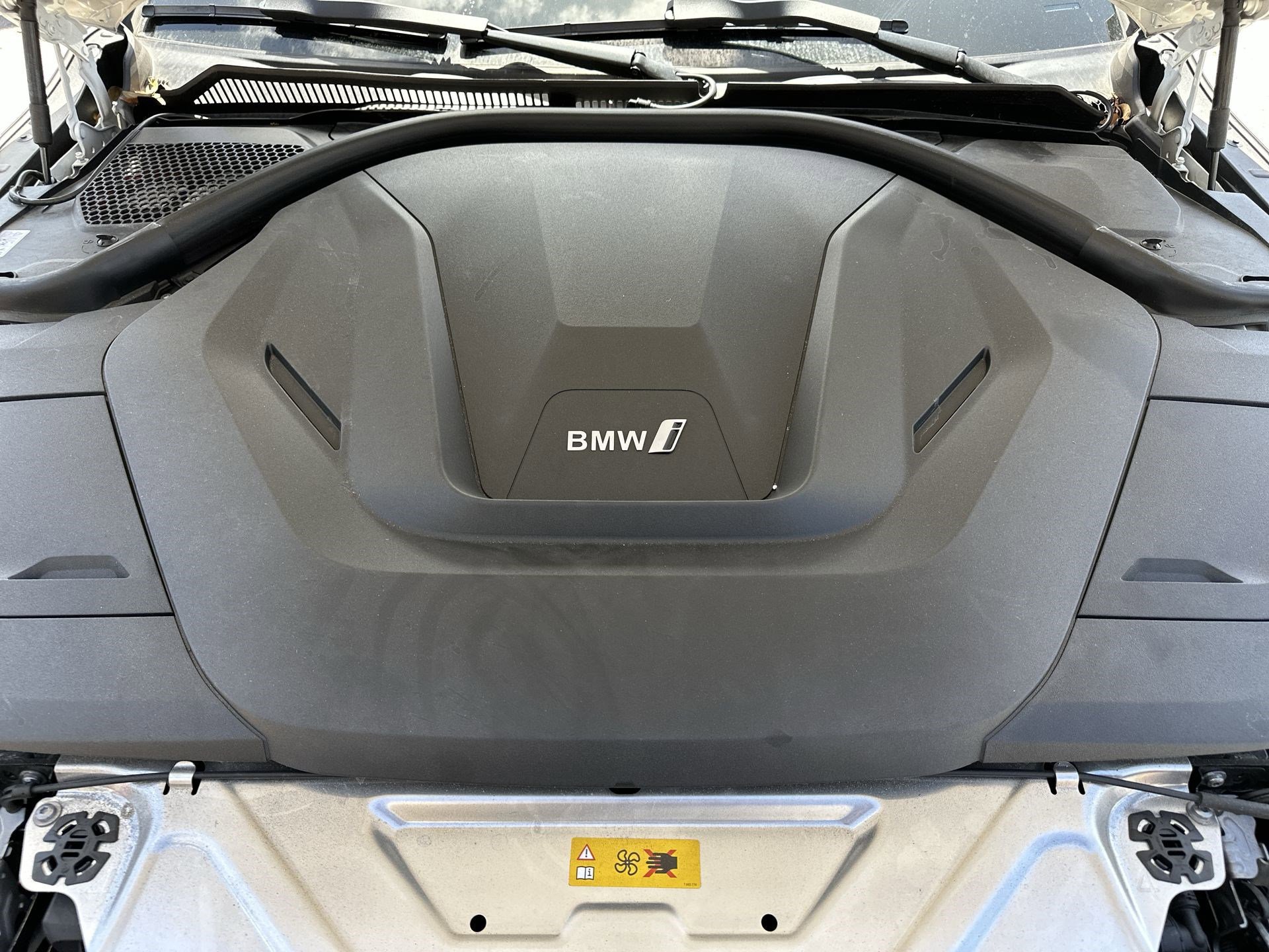 Used 2024 BMW i4 xDrive40i image 18