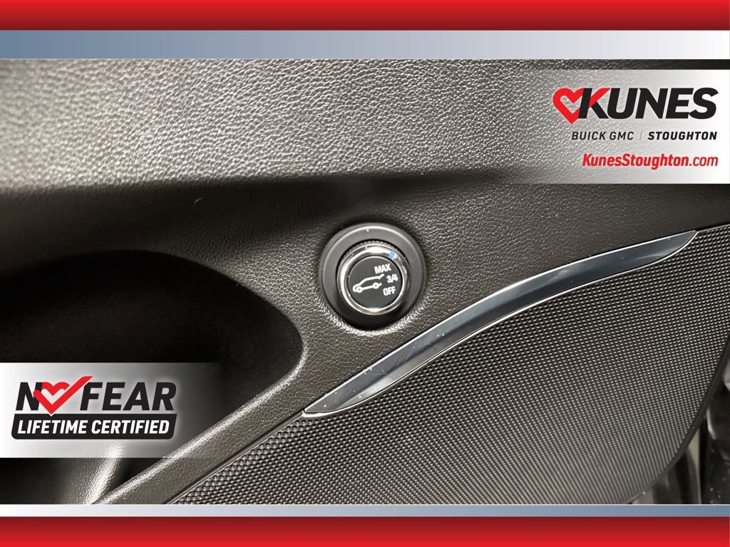 Used 2024 Buick Enclave Essence image 23