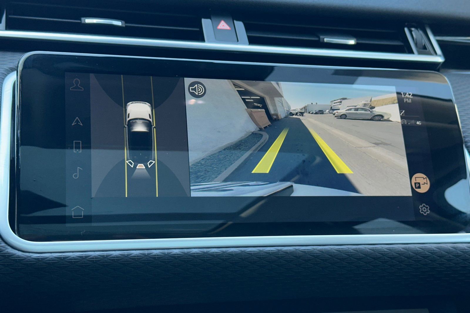 Used 2022 Land Rover Range Rover Velar S image 19